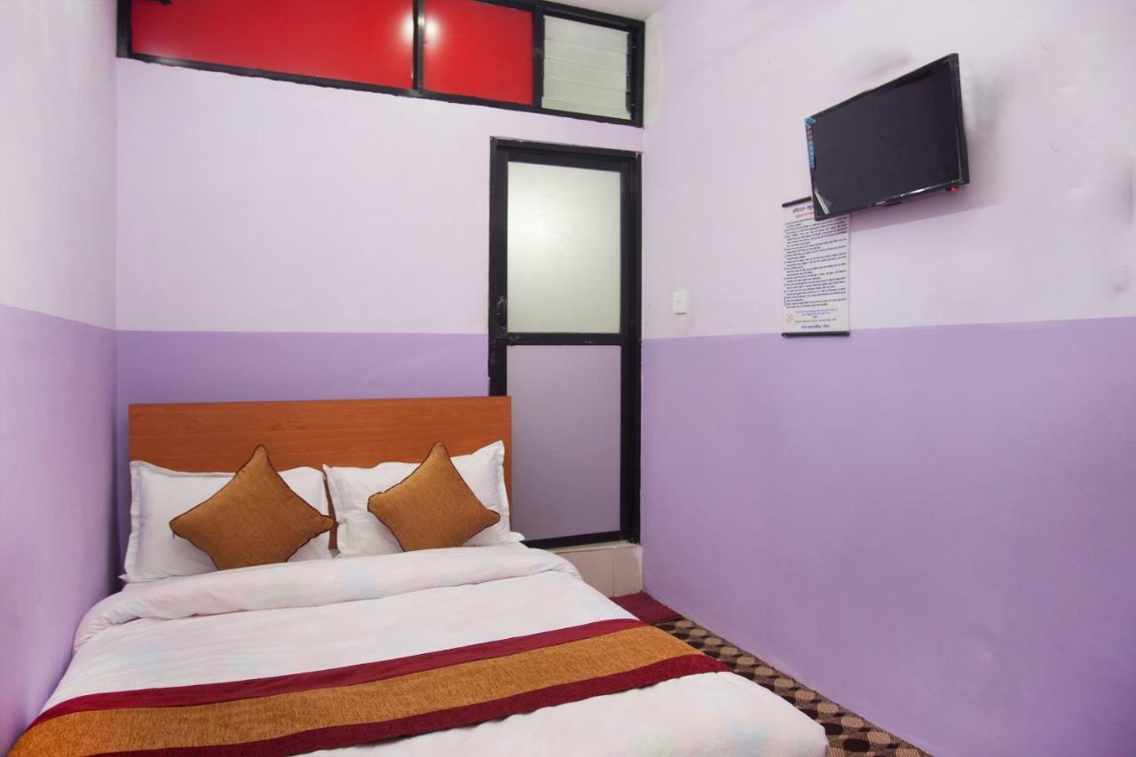 Oyo 341 Hotel Kusum Kohinoore Tokha Екстер'єр фото